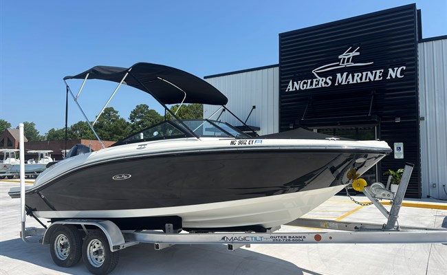 2021 Sea Ray SPX 190